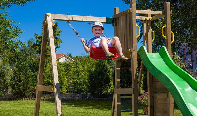 équipement de terrain de jeu extérieur pour enfants de sécurité écologique  moderne en bois dans un